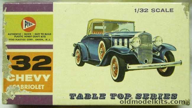 Pyro 1/32 1932 Chevrolet Cabriolet, C291-50 plastic model kit